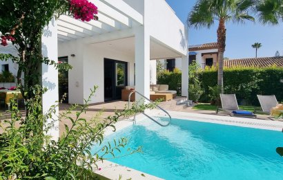 Resale - House - Detached Villa - Marbella - Marbesa