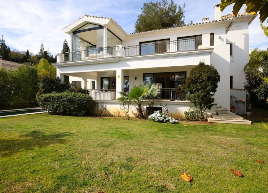 Resale - House - Detached Villa - Marbella - Nueva Andalucia