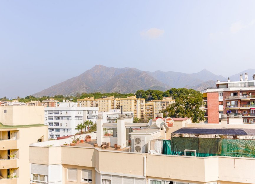 Resale - Apartment - Top Floor Apartment - Marbella