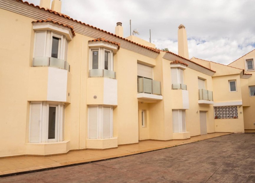 Resale - House - Semi-Detached House - Fuengirola - Fuengirola Centro