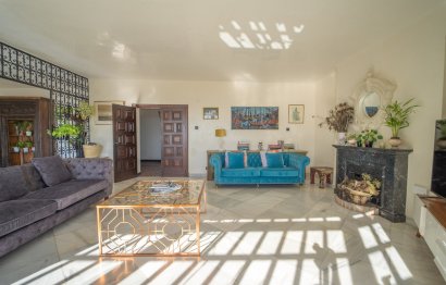 Resale - House - Detached Villa - Benalmádena