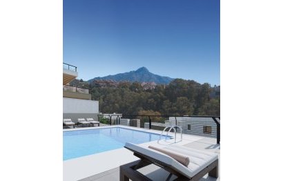 Resale - Apartment - Middle Floor Apartment - Marbella - Nueva Andalucia