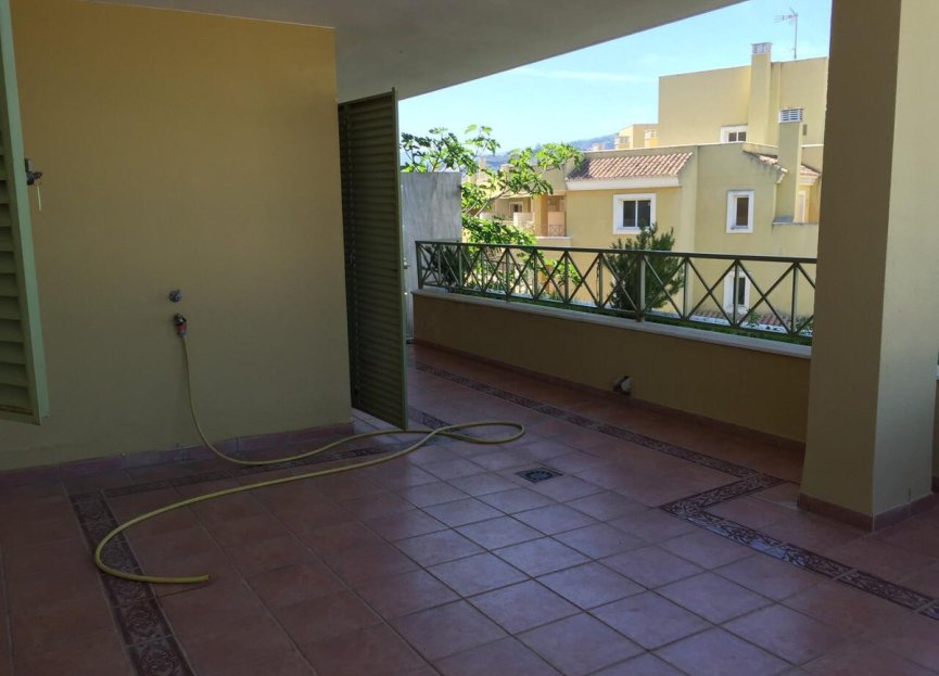 Resale - Apartment - Ground Floor Apartment - Marbella - Nueva Andalucia