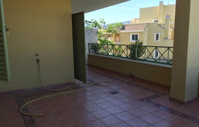 Resale - Apartment - Ground Floor Apartment - Marbella - Nueva Andalucia