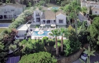 Resale - House - Detached Villa - Marbella - Nueva Andalucia