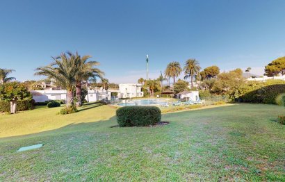 Resale - Apartment - Ground Floor Apartment - Marbella - Aloha