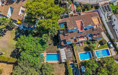 Resale - House - Semi-Detached House - Marbella - Nueva Andalucia