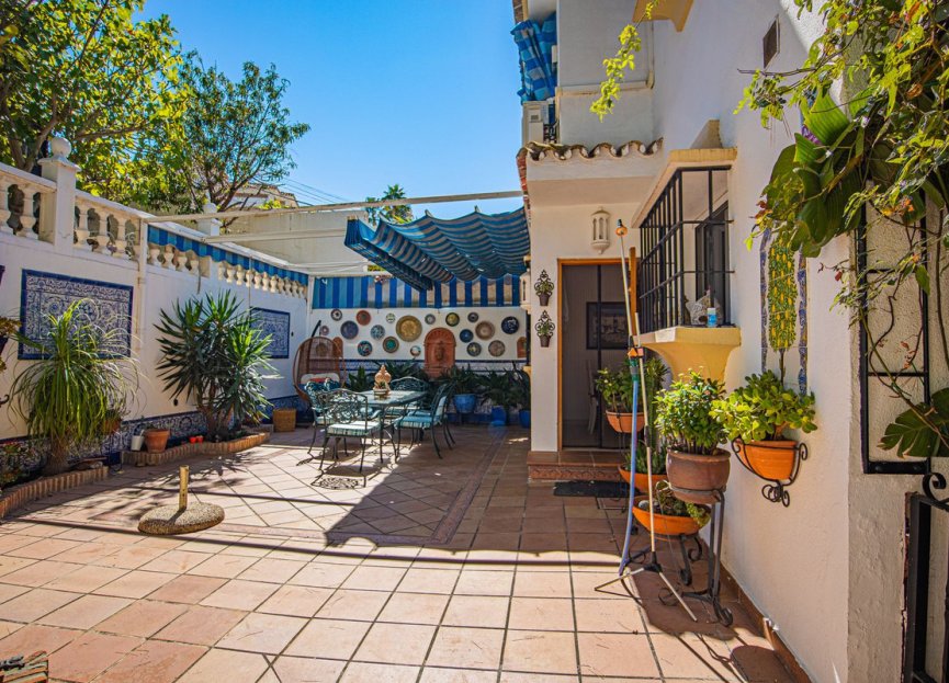 Resale - House - Semi-Detached House - Marbella - Nueva Andalucia