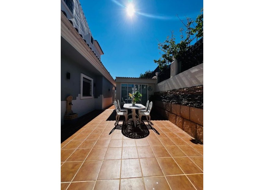 Resale - House - Townhouse - Marbella