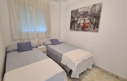 Resale - Apartment - Middle Floor Apartment - Fuengirola - Fuengirola Centro