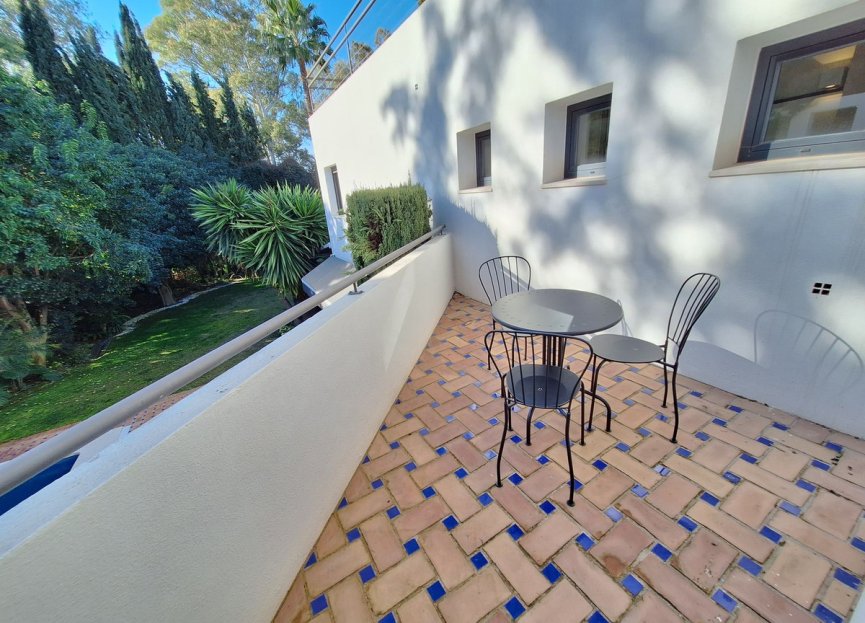 Resale - House - Detached Villa - Marbella - Nueva Andalucia