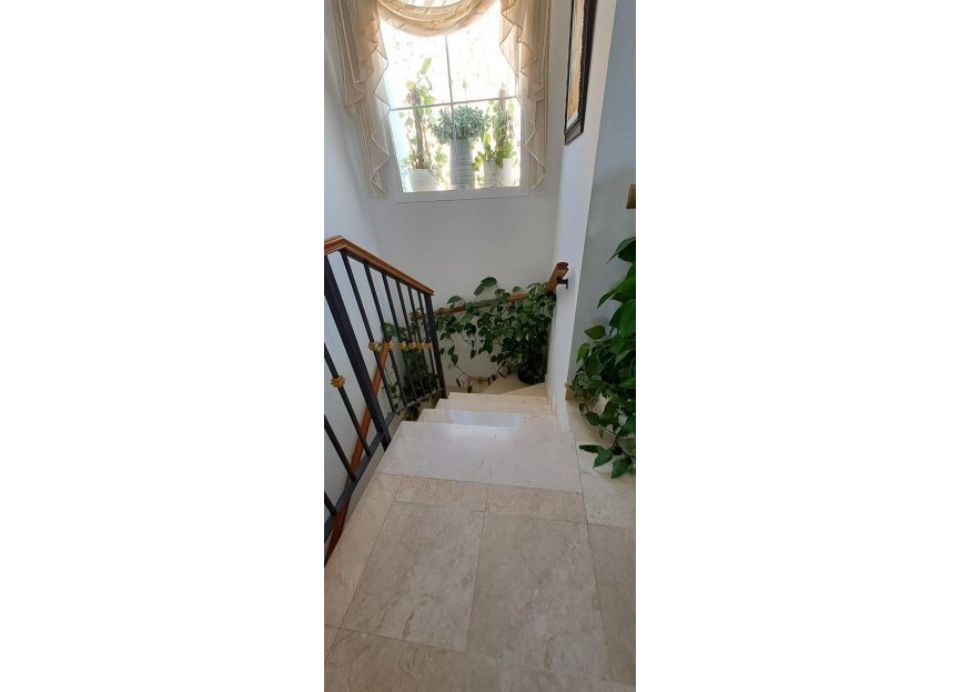 Resale - House - Detached Villa - Marbella - Marbella Centro