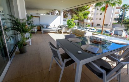 Resale - Apartment - Middle Floor Apartment - Marbella - Nueva Andalucia