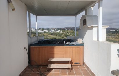 Resale - House - Semi-Detached House - Estepona - Cancelada