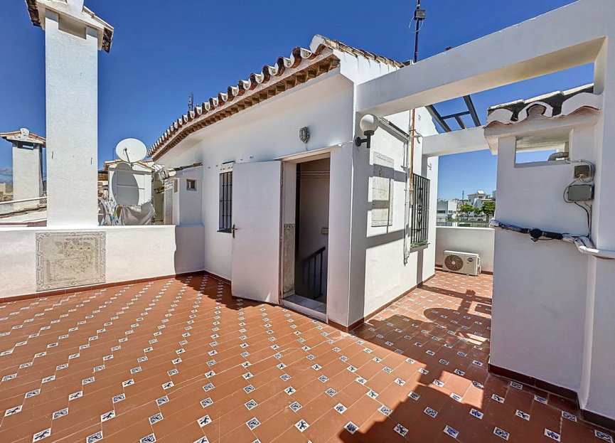 Resale - House - Semi-Detached House - Estepona