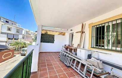 Resale - House - Semi-Detached House - Estepona