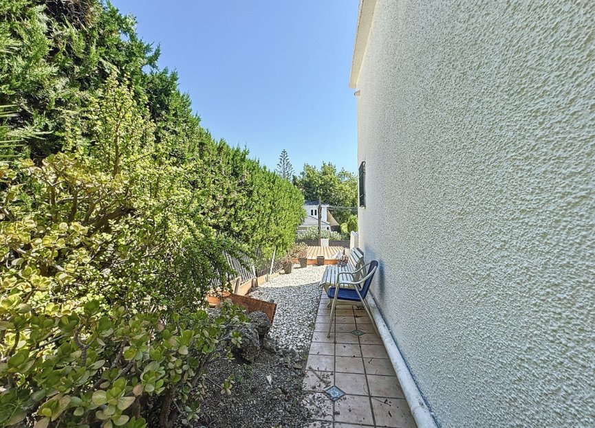 Resale - House - Detached Villa - Marbella - Nueva Andalucia