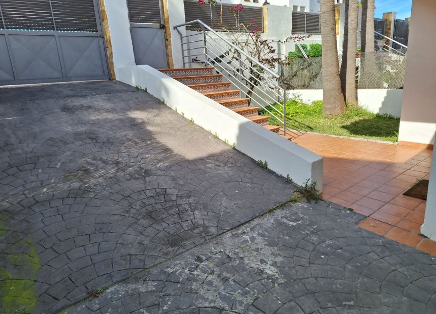 Resale - House - Townhouse - Manilva - La Duquesa