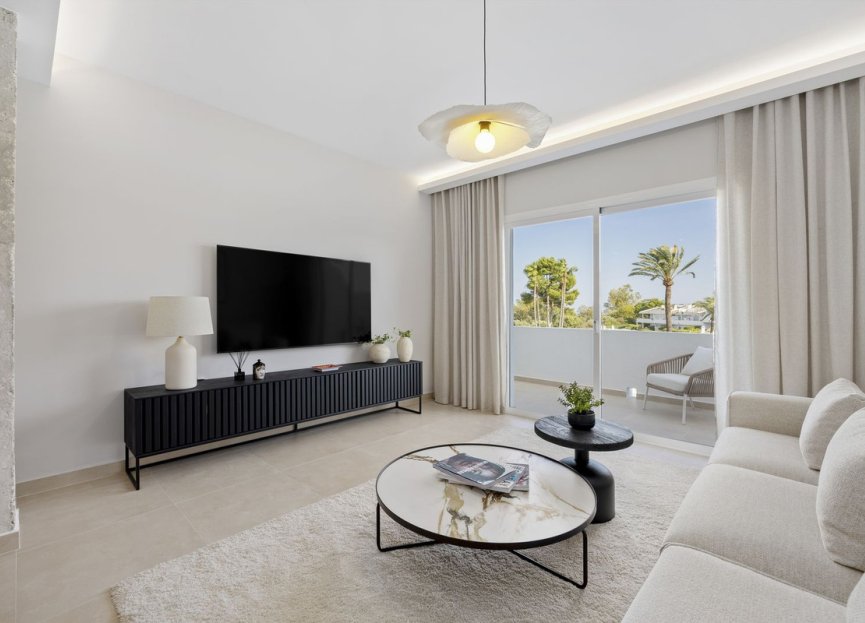 Resale - Apartment - Penthouse - Marbella - Nueva Andalucia