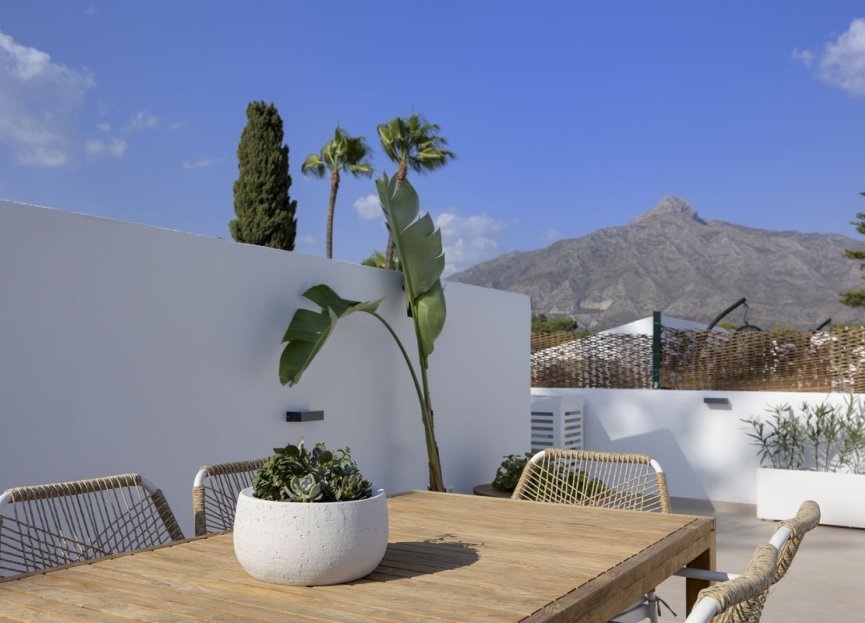 Resale - Apartment - Penthouse - Marbella - Nueva Andalucia