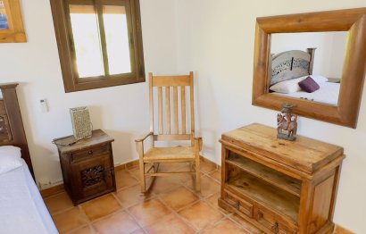 Resale - House - Detached Villa - Estepona - Estepona Centro