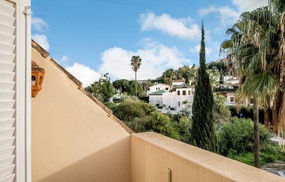 Resale - Apartment - Penthouse - Marbella - Nueva Andalucia