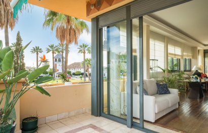 Resale - Apartment - Penthouse - Marbella - Nueva Andalucia