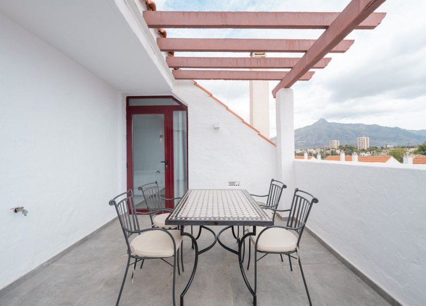 Resale - Apartment - Penthouse - Marbella - Nueva Andalucia