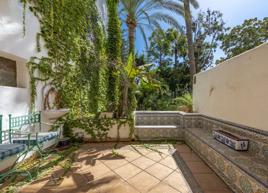 Resale - Apartment - Ground Floor Apartment - Marbella - The Golden Mile