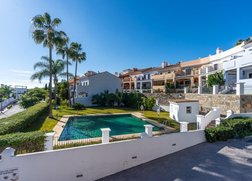 Resale - House - Townhouse - Estepona - New Golden Mile