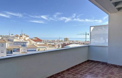 Resale - Apartment - Top Floor Apartment - Estepona