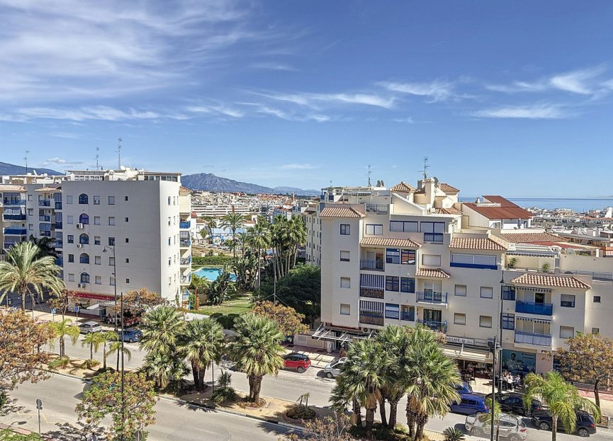 Resale - Apartment - Top Floor Apartment - Estepona