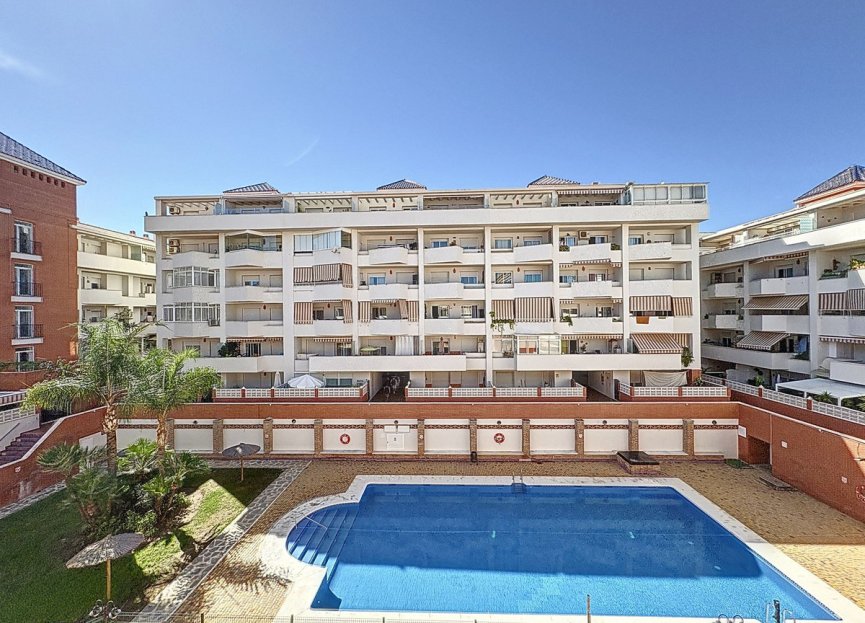 Resale - Apartment - Top Floor Apartment - Estepona