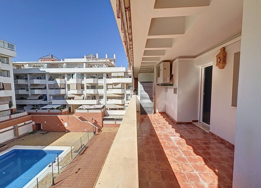 Resale - Apartment - Top Floor Apartment - Estepona