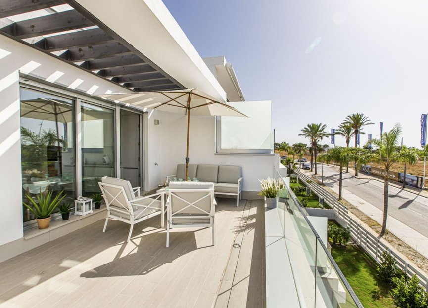 Resale - Apartment - Penthouse Duplex - Estepona - Cancelada