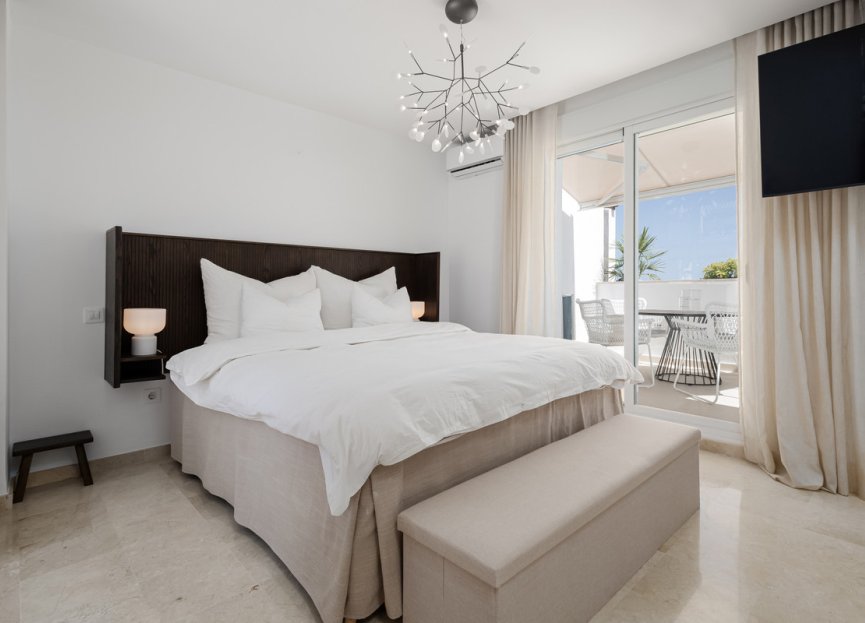 Resale - Apartment - Penthouse - Marbella - Nueva Andalucia