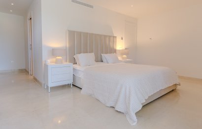 Resale - Apartment - Middle Floor Apartment - Marbella - Nueva Andalucia