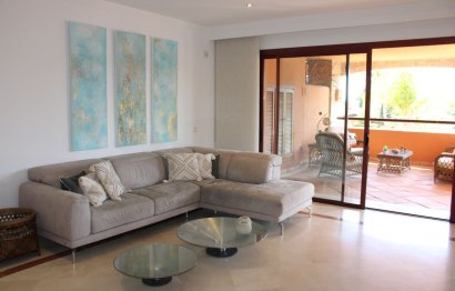 Resale - Apartment - Middle Floor Apartment - Marbella - Bahía de Marbella