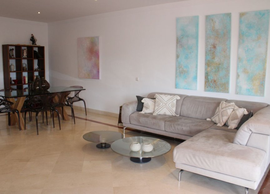 Resale - Apartment - Middle Floor Apartment - Marbella - Bahía de Marbella