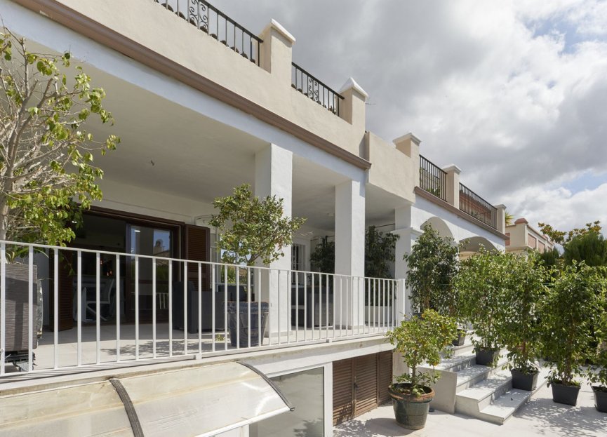 Resale - House - Semi-Detached House - Marbella - The Golden Mile