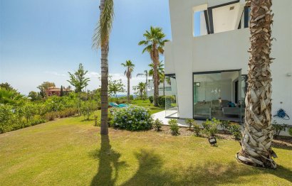 Resale - Apartment - Ground Floor Apartment - Estepona - Estepona Centro