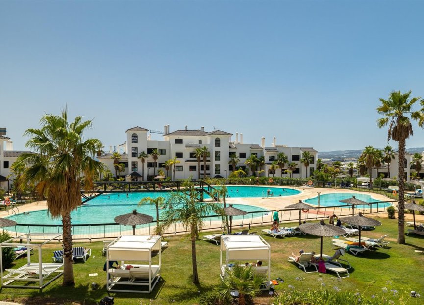 Resale - Apartment - Ground Floor Apartment - Estepona - Estepona Centro