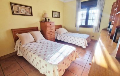 Resale - House - Townhouse - Fuengirola