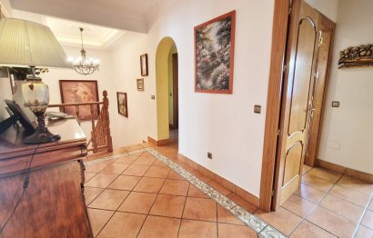 Resale - House - Townhouse - Fuengirola