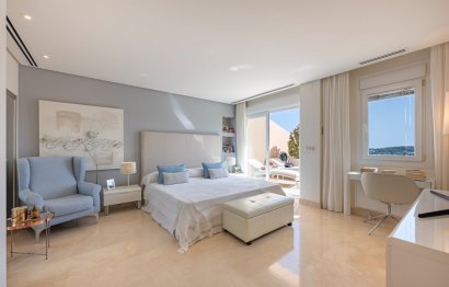 Resale - Apartment - Penthouse - Marbella - Nueva Andalucia