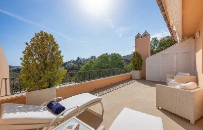 Resale - Apartment - Penthouse - Marbella - Nueva Andalucia