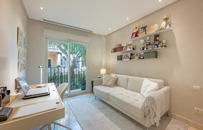 Resale - Apartment - Penthouse - Marbella - Nueva Andalucia