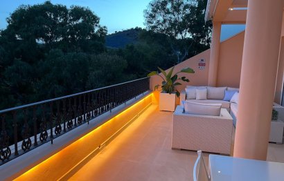 Resale - Apartment - Penthouse - Marbella - Nueva Andalucia