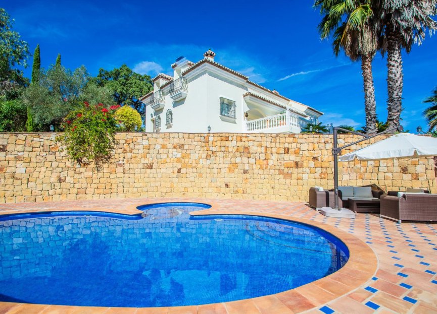 Resale - House - Detached Villa - Marbella - La Mairena