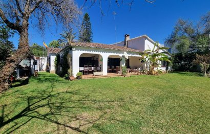 Resale - House - Detached Villa - Marbella - Puerto Banús